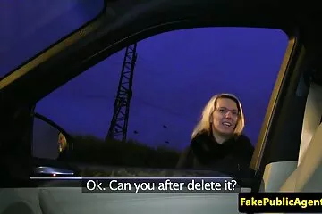 Rugalmas csaj szar vibrátorral és anya lánya fia szex jóképű sráccal.
